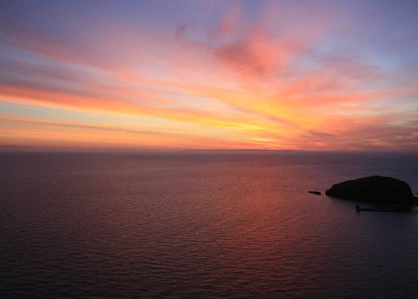 Unauth title TuatCvaN